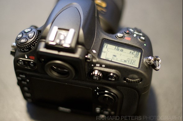 Nikon D800 Top Screen