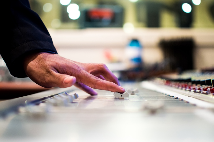 A Beginner’s Guide to Getting the Best Audio Out of a DSLR or CSC – Part 1