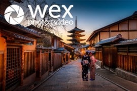 Explore the best gifts for travel photographers. From cameras to accessories, find thoughtful ideas for every style and skill level.
