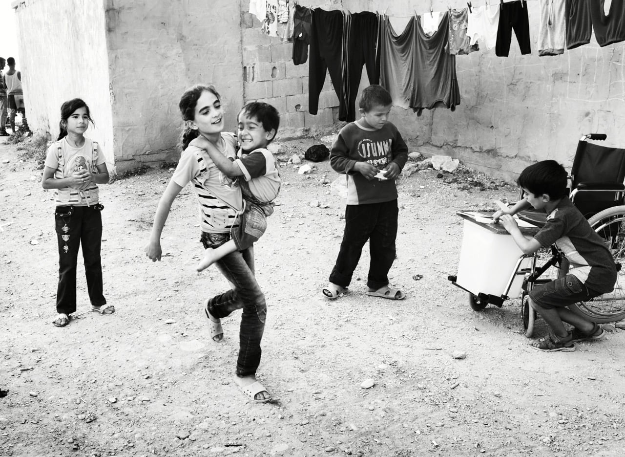 Images by photographer Giles Duley.